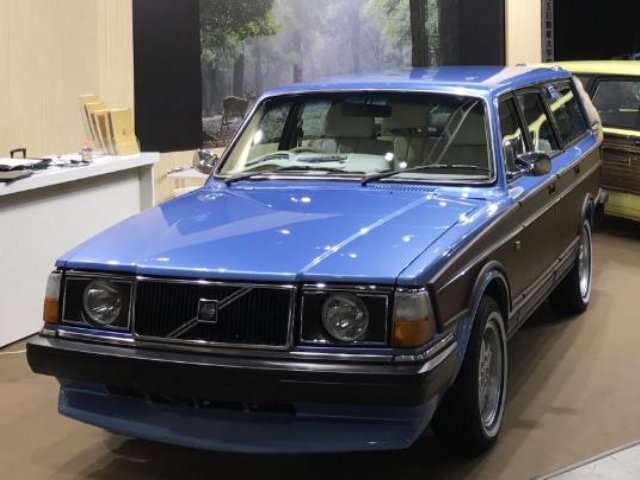 1989(H01)年　ボルボ　２４０ワゴン　Ｄ車　右Ｈ　ＧＬ　ＶＯＬＴＳオリジナルカスタム　東京オートサロン出展