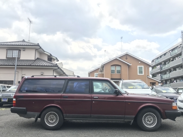 ボルボ 240 D車 右H GLリミテッド 専用ステアリング 記録