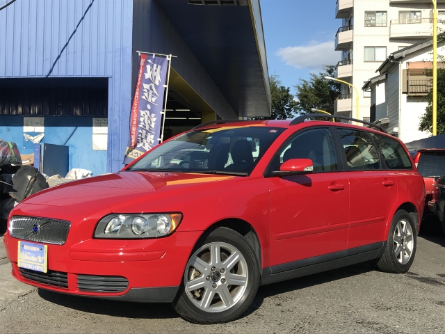 2006(H18)年　ボルボ　Ｖ５０　Ｄ車　右Ｈ　２．４　ウッドパネル　当店買取車