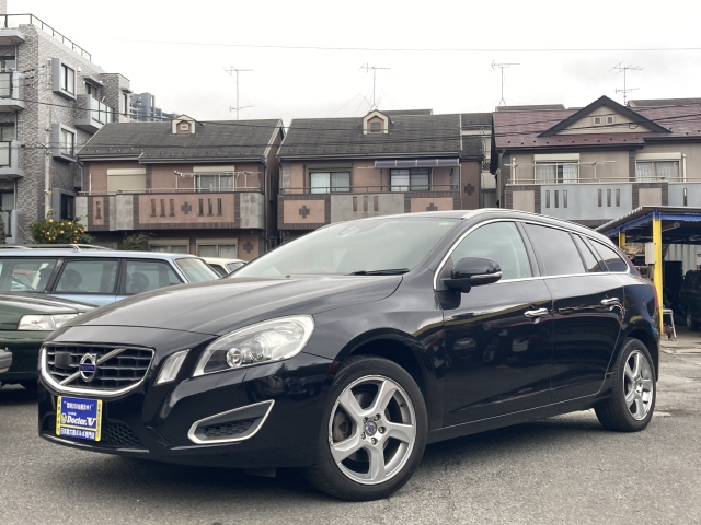 ボルボ。VOLVO V60セーフティパッケージ！早いものがちです!!