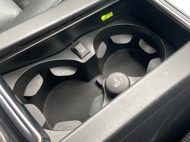 ボルボ V60 D車 右H ドライブe セーフティーPKG 記録簿 ボルボ V60 D車 右H ドライブe セーフティーPKG 記録簿