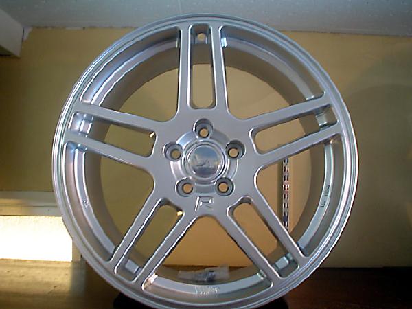 アルミホイールVST MonoblockType R 18インチAW