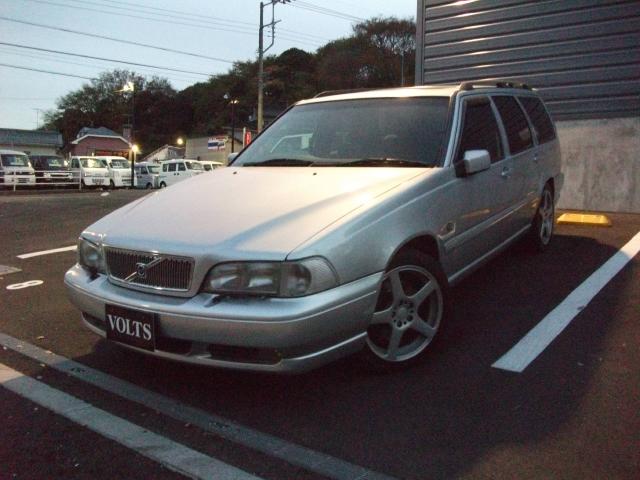 1999年　ボルボ　Ｖ７０　Ｄ車　右Ｈ　Ｔ－５　サンルーフ　本革Ｓ