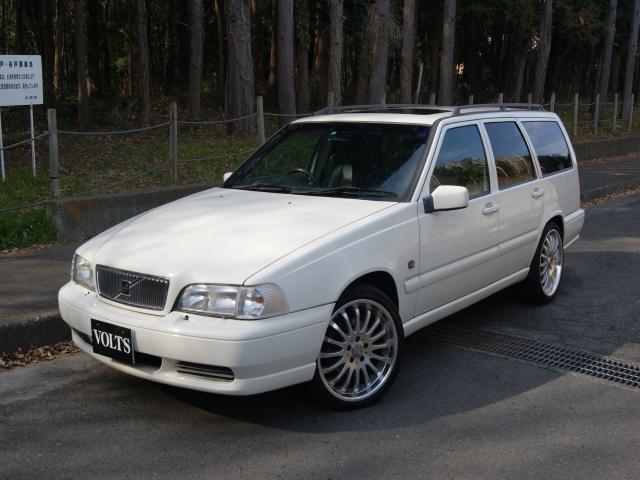 1998年　ボルボ　Ｖ７０　Ｄ車　右Ｈ　エステート　２．５　２０Ｖ　ＴＭＷ１８ｉｎｃｈアルミ