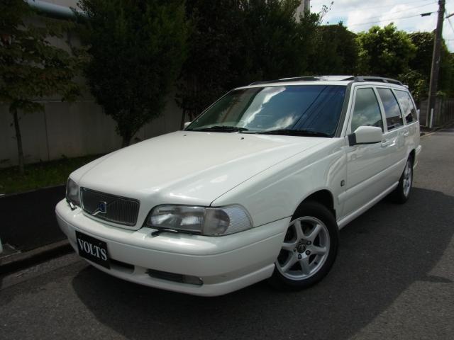 2000年　ボルボ　Ｖ７０　Ｄ車　右Ｈ　最終型クラシック　ナビＴＶ搭載