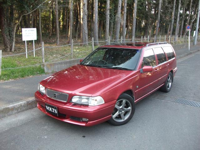 1998年　ボルボ　Ｖ７０　Ｄ車　右Ｈ　【限定Ｒ　ＡＷＤ】　ＤＶＤナビＴＶ搭載