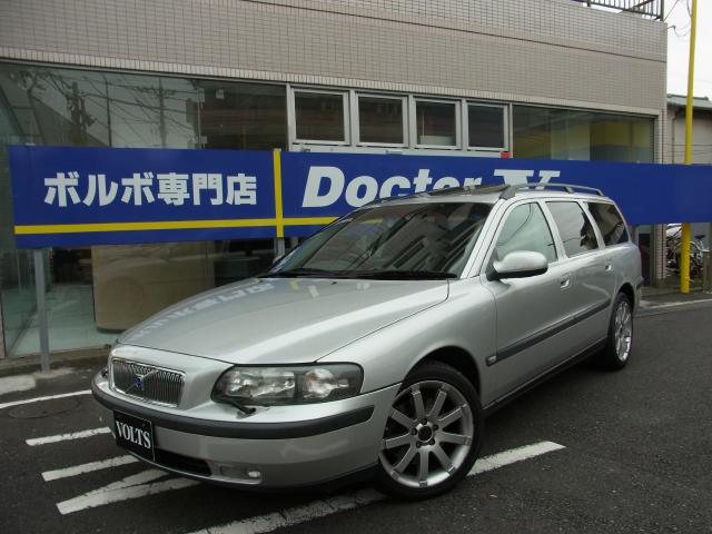 2001年　ボルボ　Ｖ７０Ⅱ　Ｄ車　右Ｈ　Ｔ－５　ＤＶＤナビＴＶ　記録簿付き