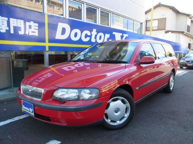 2001年　ボルボ　Ｖ７０Ⅱ　Ｄ車　右Ｈ　２．４黒本革レザーＰＫＧ　ブラック本革シート