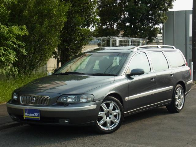 2004年　ボルボ　Ｖ７０Ⅱ　Ｄ車　右Ｈ　特別仕様車チタニウムエディション　記録簿タップリ