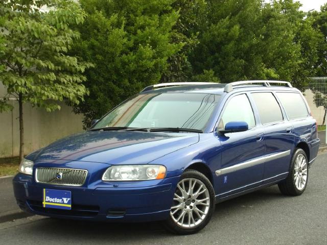 2006年　ボルボ　Ｖ７０Ⅱ　Ｄ車　右Ｈ　特別限定車オーシャンレースＬＴＤ　ＨＤＤナビ搭載　記録簿・取説