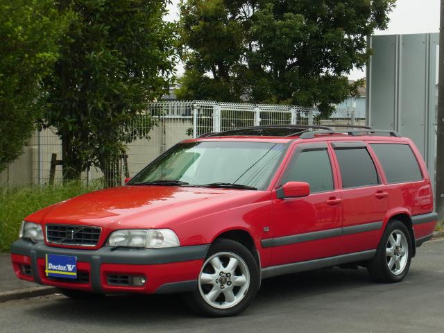 1998年　ボルボ　ＸＣ７０Ⅰ　Ｄ車　右Ｈ　ＸＣ　ＡＷＤ　ブラックハーフ革　記録簿・取説