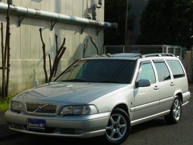 2000年　ボルボ　Ｖ７０Ⅰ　Ｄ車　右Ｈ　ノルディック　ブラック本革シート　記録簿多数あり