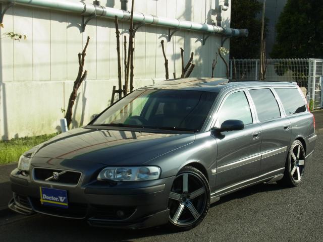 2004年　ボルボ　Ｖ７０Ⅱ　Ｄ車　右Ｈ　【限定車Ｒ　ＡＷＤ】　特別限定車