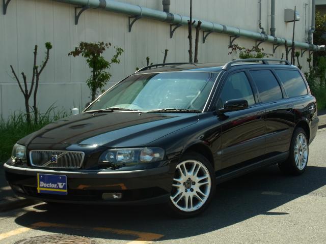 2004年　ボルボ　Ｖ７０Ⅱ　Ｄ車　右Ｈ　特別限定車プレミアム　ブラックボディ＆ブラック本革　ワンオーナー・記録簿