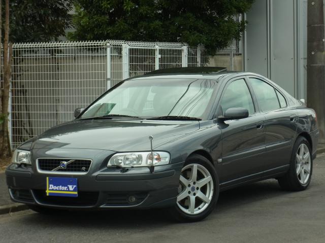 2004年　ボルボ　Ｓ６０　Ｄ車　右Ｈ　【限定車Ｒ】４ＷＤ　ブラック本革　サンルーフ　記録簿・保証書