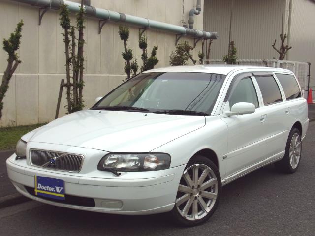 2004年　ボルボ　Ｖ７０Ⅱ　Ｄ車　右Ｈ　レザーパッケージ　１８ｉｎｃｈＡＷ　記録簿・取説