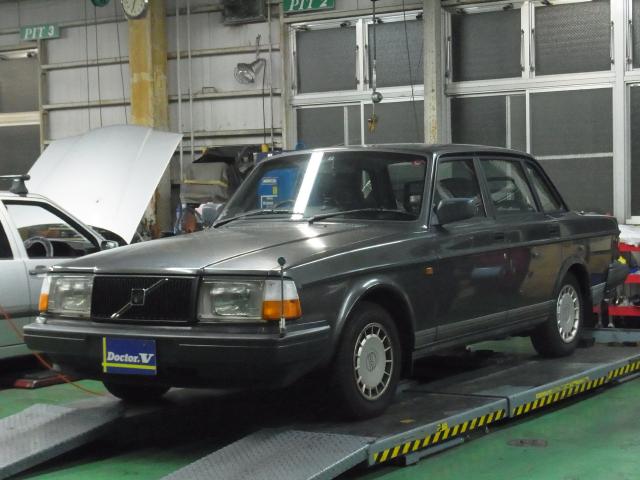 1993年　ボルボ　２４０セダン　Ｄ車　右Ｈ　ＴＡＣＫ　９３年最終モデル