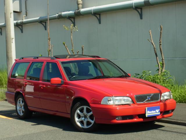 2000年　ボルボ　Ｖ７０Ⅰ　Ｄ車　右Ｈ　最終型クラシック　ブラック本革　サンルーフ　記録簿・保証書