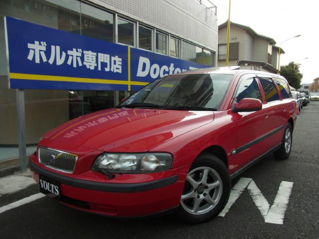 2001年　ボルボ　Ｖ７０Ⅱ　Ｄ車　右Ｈ　２．４　ブラック本革　サンルーフ　記録簿・取説付