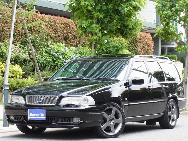 2000年　ボルボ　Ｖ７０Ⅰ　Ｄ車　右Ｈ　【特別限定５００台モデルＲ　ＡＷＤ】サンルーフ　点検記録簿多数