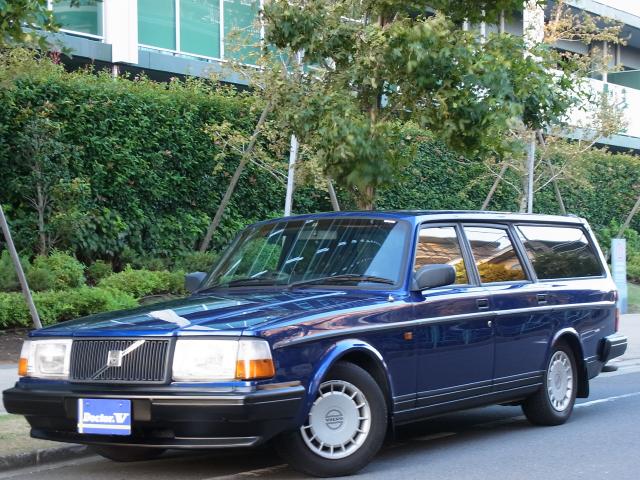 1993年　ボルボ　２４０ワゴン　Ｄ車　右Ｈ　ＴＡＣＫ最終モデル【Ｖ７０カラーＮＥＷペイント！】　オリジナル木目パネル