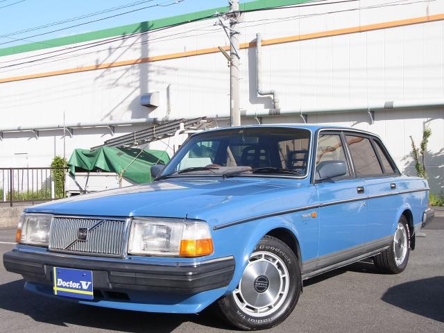 1989年　ボルボ　２４０セダン　Ｄ車　右Ｈ　ＧＬ　ブルーインテリア　貴重なメッキモール仕様　記録簿・保証書