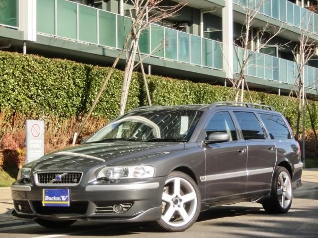 2004年　ボルボ　Ｖ７０Ⅱ　Ｄ車　右Ｈ　限定車Ｒ　ＡＷＤ　【ＶＯＬＴＳスプリットスポイラ】　保証書・記録簿付