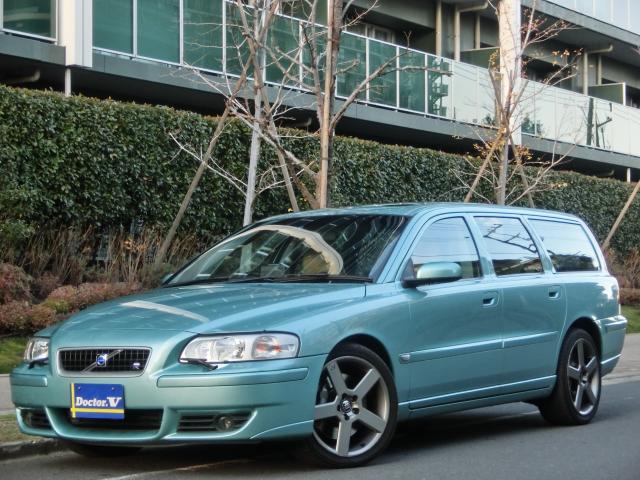 2005年　ボルボ　Ｖ７０Ⅱ　Ｄ車　右Ｈ　【特別限定車Ｒ　ＡＷＤ】ワンオーナー車輌です（＃＾．＾＃）　記録簿・保証書有