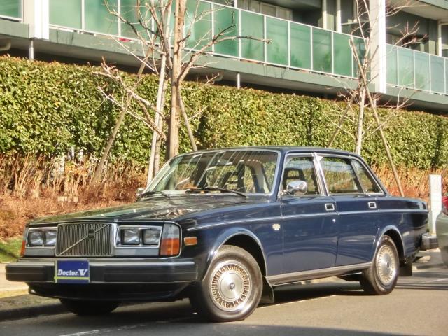 1982年　ボルボ　２６４セダン　Ｄ車　右Ｈ　ＧＬＥ　メッキモール仕様　車検有り　実走行５万キロ代！！