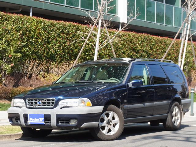 1999年　ボルボ　ＸＣ７０Ⅰ　並行車　左Ｈ　クロスカントリー　ＡＷＤ　サンルーフ　貴重な左ハンドル