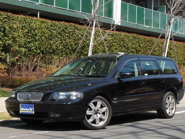 2004年　ボルボ　Ｖ７０Ⅱ　Ｄ車　右Ｈ　Ｔ－５スポーツ　ハイプレッシャー２５０ＰＳ　サンルーフ・黒本革