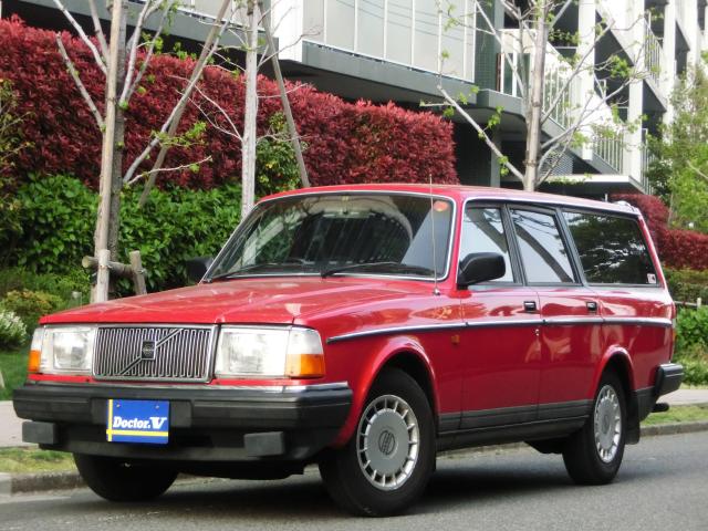 1990年　ボルボ　２４０　Ｄ車　右Ｈ　ＧＬワゴン　メッキモール仕様　記録簿・取説