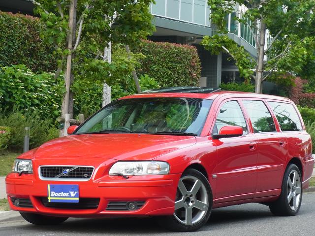 2004年　ボルボ　Ｖ７０Ⅱ　Ｄ車　右Ｈ　Ｒ　ＡＷＤ【８５０台限定車】１８ｉｎｃｈ専用ＡＷ　記録簿・保証書