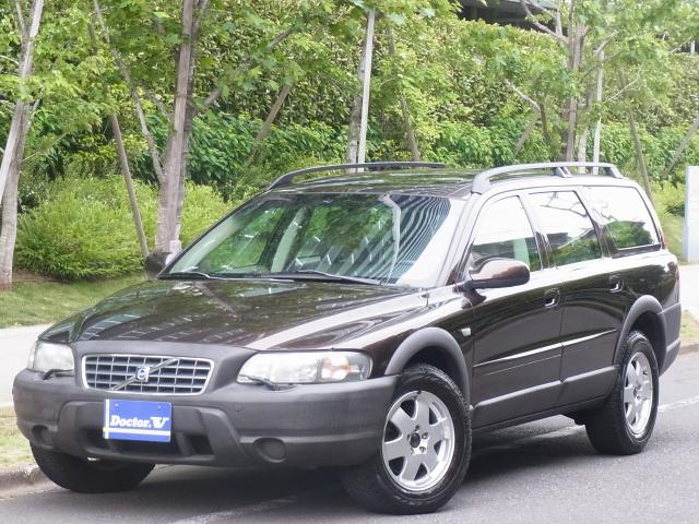 2001年　ボルボ　ＸＣ７０Ⅱ　Ｄ車　左Ｈ　クロスカントリー　２．４Ｔ【超稀少左ハンドル！】　超稀少左ハンドル！