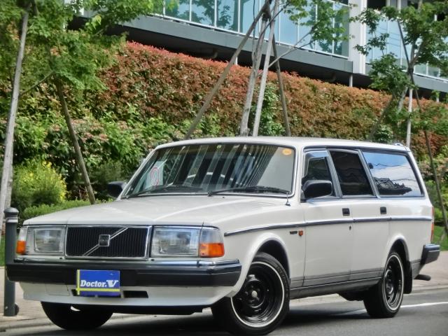 1988年　ボルボ　２４０ワゴン　　Ｄ車　右Ｈ　【ＧＬ】　スモールウィンドウ　貴重なスモールウィンド