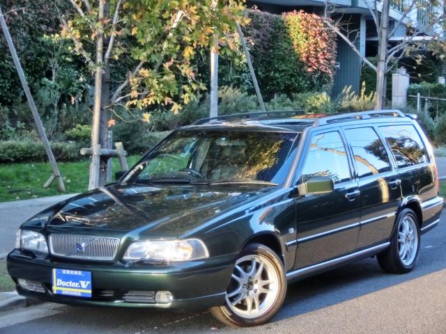 2000年　ボルボ　Ｖ７０Ⅰ　Ｄ車　右Ｈ　２．４Ｔ　内外装美車☆　ウッドコンビステアリング