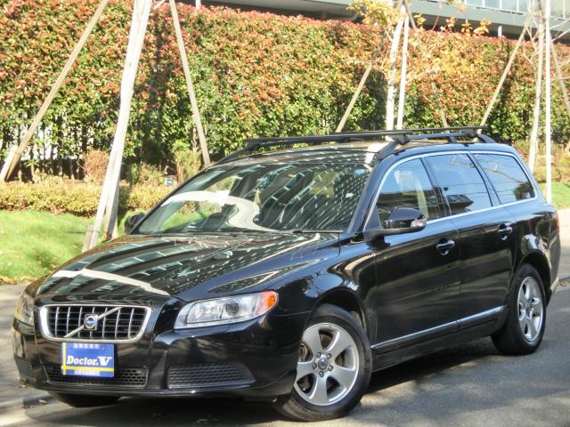 2008年　ボルボ　Ｖ７０Ⅲ　Ｄ車　右Ｈ　【２．５Ｔ　ＬＥ】電動サンルーフ　バックモニター付き♪