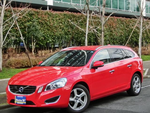 2012年　ボルボ　Ｖ６０　Ｄ車　右Ｈ　【ドライブｅ】【当店初入庫】純正ナビ＆バックカメラ　記録簿・保証書付