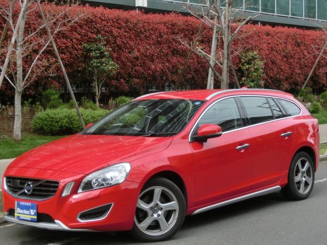 2011年　ボルボ　Ｖ６０　Ｄ車　右Ｈ　ドライブｅ　セーフティＰＫＧ【ワンオーナー】　車検Ｈ２８．６まで！