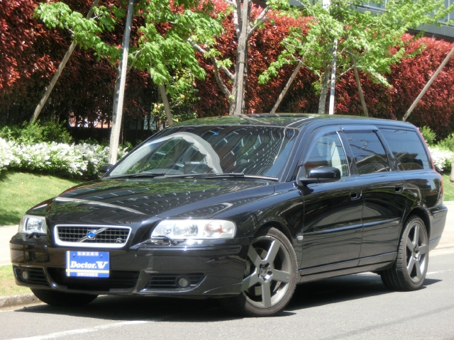 2005年　ボルボ　Ｖ７０Ⅱ　Ｄ車　右Ｈ　【特別限定車　Ｒ　ＡＷＤ】社外ナビ装備　記録簿・保証書