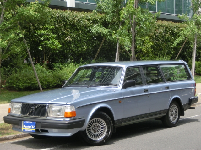 1990年　ボルボ　２４０ワゴン　Ｄ車　右Ｈ　【ＧＬ】ウッドパネル　スペアキー付　純正コロナＡＷ装着