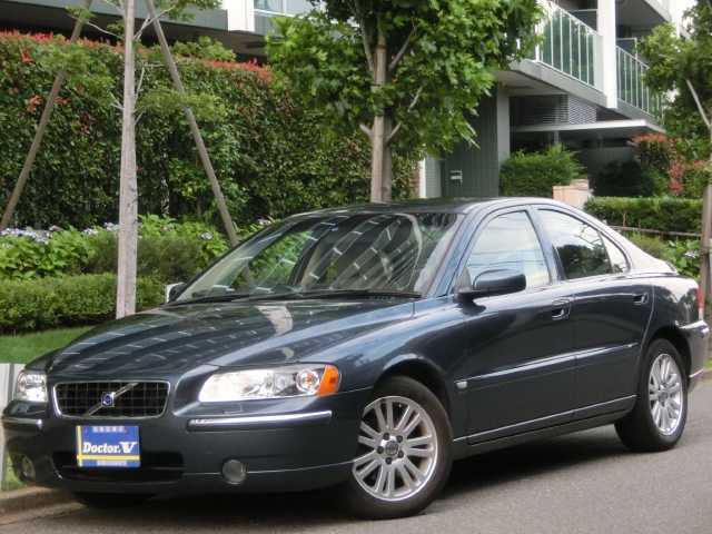 2005年　ボルボ　Ｓ６０　Ｄ車　右Ｈ　２．４【ベージュ革パワーシート】　保証書付き！