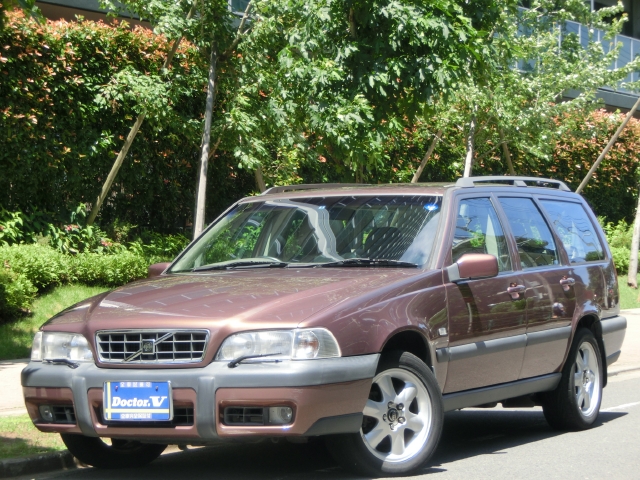 1998年　ボルボ　ＸＣ７０Ⅰ　Ｄ車　右Ｈ　【クロスカントリー】　ＡＷＤ　電動ＳＲ　純正アルミ装備☆