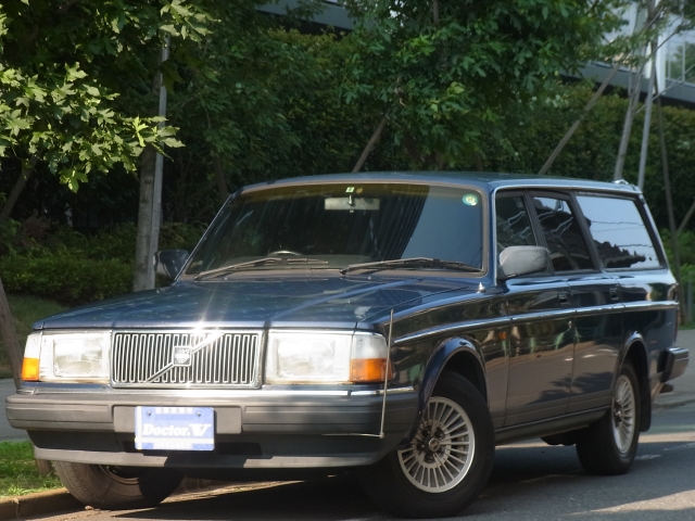1991年　ボルボ　２４０ワゴン　Ｄ車　右Ｈ　【ＧＬ】エステート　社外ＣＤデッキ装備