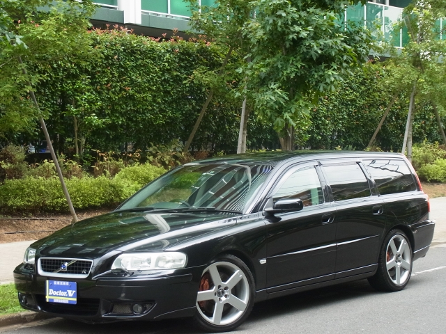 2005年　ボルボ　Ｖ７０Ⅱ　Ｄ車　右Ｈ　０５モデル【限定車Ｒ　ＡＷＤ】　保証書・ＥＴＣ付