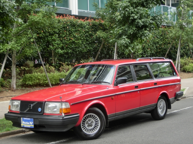 1993年　ボルボ　２４０ワゴン　Ｄ車　右Ｈ　【クラシックＬＴＤ】最終モデル　当店買取車輌！
