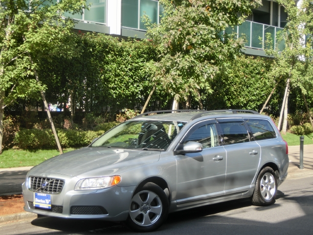 2008年　ボルボ　Ｖ７０Ⅲ　Ｄ車　右Ｈ　２．５Ｔ　ＬＥ【ワンオーナー・記録簿】　記録簿・保証書