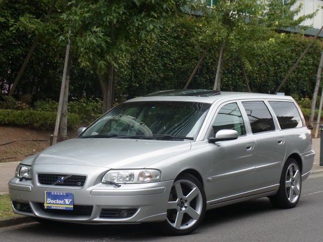 2005年　ボルボ　Ｖ７０Ⅱ　Ｄ車　右Ｈ　【限定車Ｒ　ＡＷＤ】０５年モデル　記録簿☆保証書