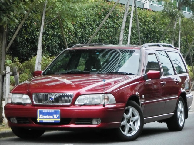 2000年　ボルボ　Ｖ７０Ⅰ　Ｄ車　右Ｈ　【最終型クラッシック】内外装美車　電動ＳＲ＆本革シート