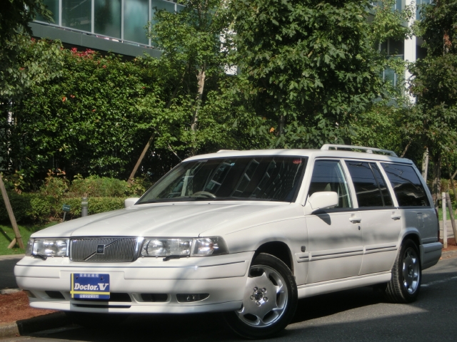 1998年　ボルボ　Ｖ９０　Ｄ車　右Ｈ　【３．０エステート】電動サンフール　超稀少色純白